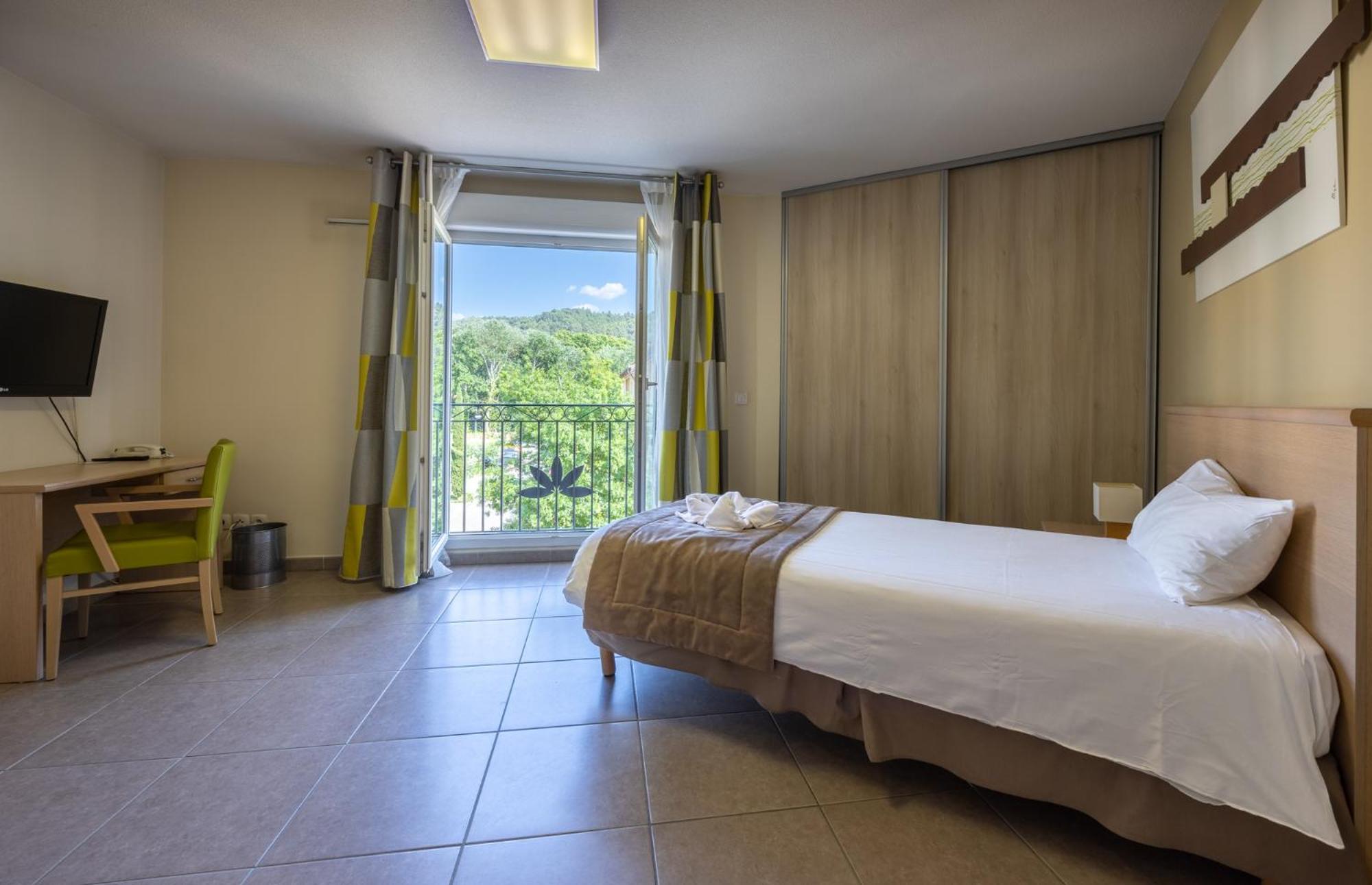 The Originals Boutique, Hotel L'Occitan, Aubagne La Destrousse Екстериор снимка